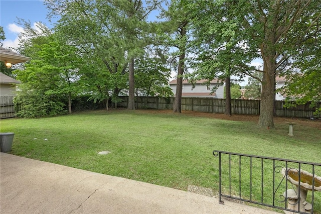 5 Rolling Meadows Dr, Harrison, AR 72601 - view of yard featuring a patio
