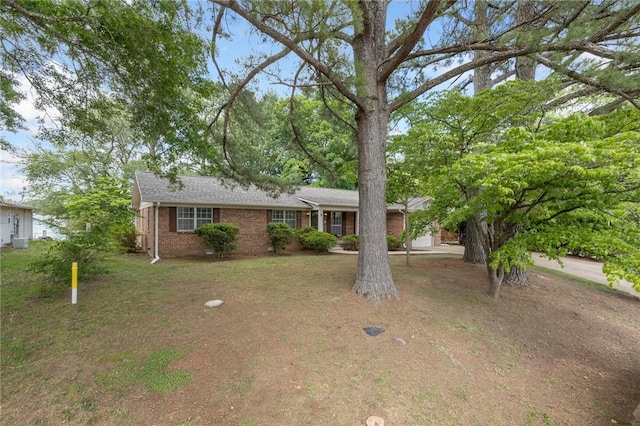 5 Rolling Meadows Dr, Harrison, AR 72601 - view of front of house featuring brick siding