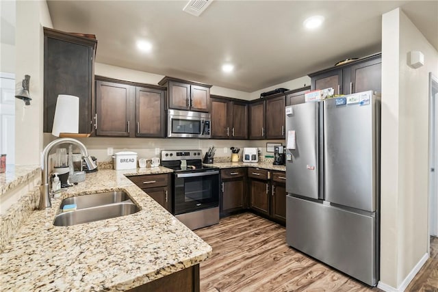 2124 Nalani Cir, Gentry, AR 72734 - photo 7