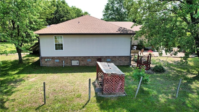 15829 N Wimpy Jones Rd, Garfield, AR 72732 - view of side of home featuring crawl space, a lawn, and roof with shingles