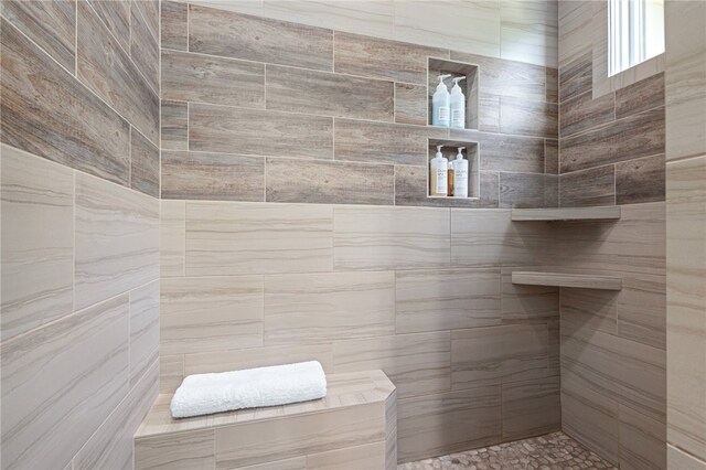 42 Devizis Dr, Bella Vista, AR 72714 - bathroom featuring a relaxing sauna and tiled shower