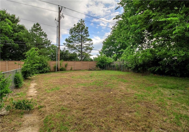 2532 E 4th St, Tulsa, OK 74104 - view of yard