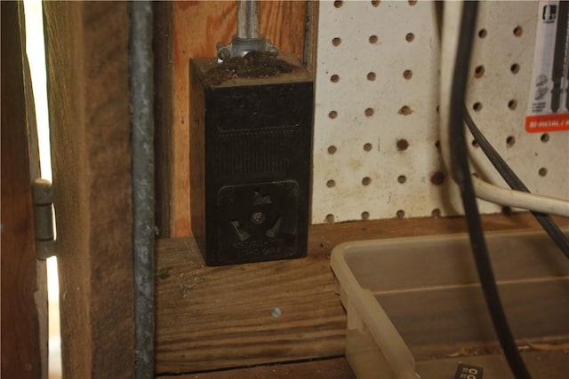 197 7th St, Saint Paul, AR 72756 - view of bathroom