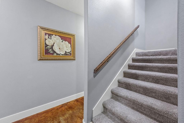 26 Primrose Ln, Bella Vista, AR 72714 - stairs featuring baseboards
