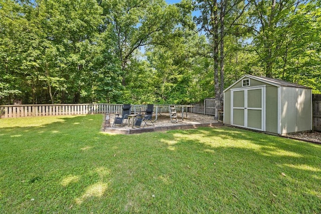26 Primrose Ln, Bella Vista, AR 72714 - view of yard with a patio