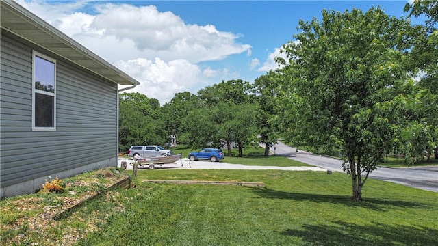 108 Clive St, Berryville, AR 72616 - view of green lawn