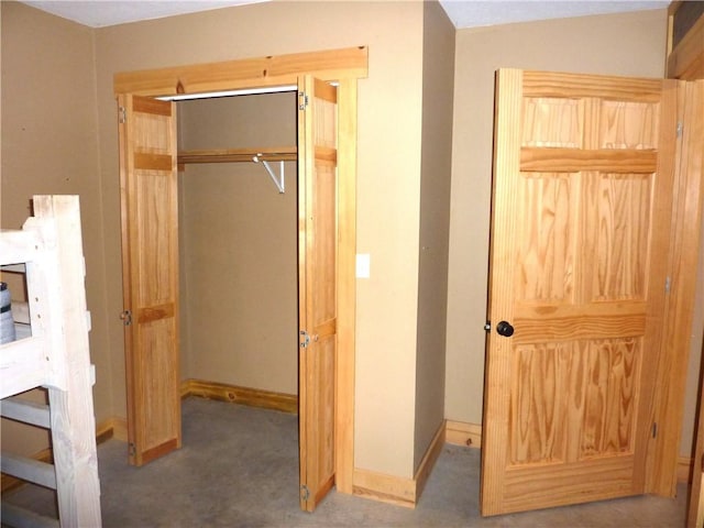 6611 Mc 4010, Everton, AR 72633 - unfurnished bedroom with carpet, a closet, and baseboards