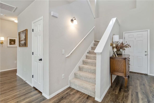 501 W Pittsfield, Siloam Springs, AR 72761 - staircase with wood finished floors and baseboards