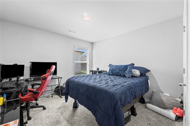 615 W Dusty Ct, Siloam Springs, AR 72761 - bedroom featuring carpet and a desk