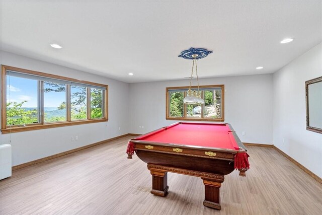 5 Augusta Ln, Holiday Island, AR 72631 - recreation room featuring plenty of natural light, light wood-style flooring, baseboards, pool table, and recessed lighting