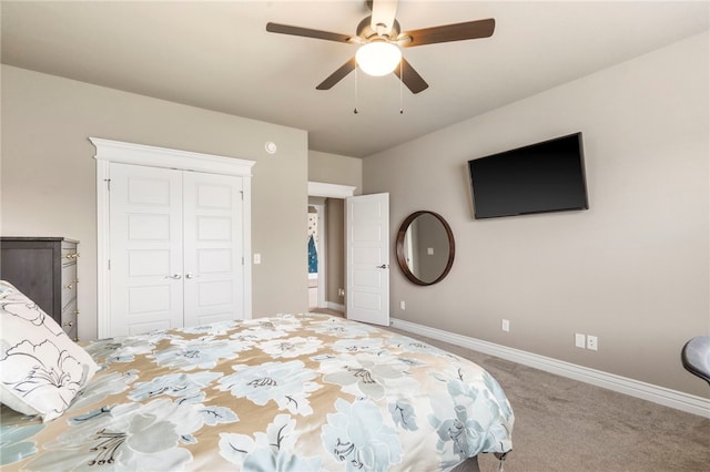 700 SE Yale St, Bentonville, AR 72712 - carpeted bedroom with a closet and ceiling fan