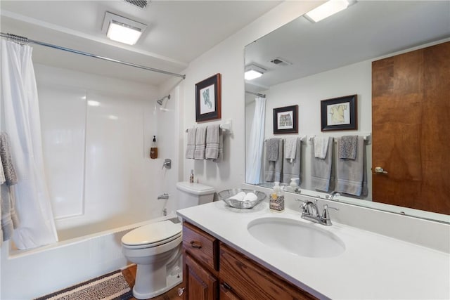 7 El Dorado Dr, Holiday Island, AR 72631 - full bath with vanity, shower / bath combo with shower curtain, and toilet