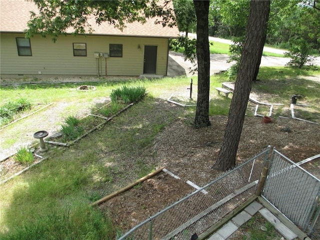 9 Rancho Vista Ln, Holiday Island, AR 72631 - view of green lawn