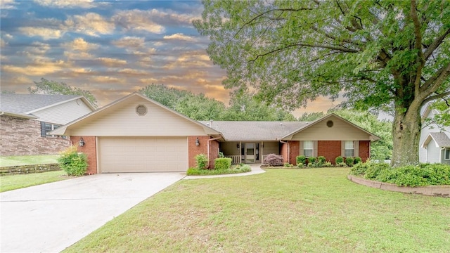 1702 Granada Dr, Springdale, AR 72762 - photo 1