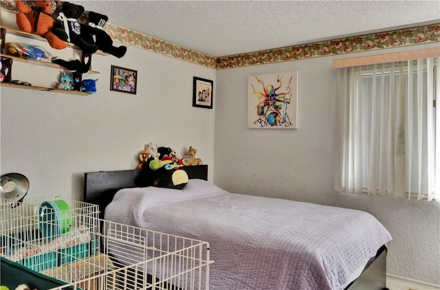 4 Branchwood Ln, Bella Vista, AR 72715 - bedroom featuring a textured ceiling