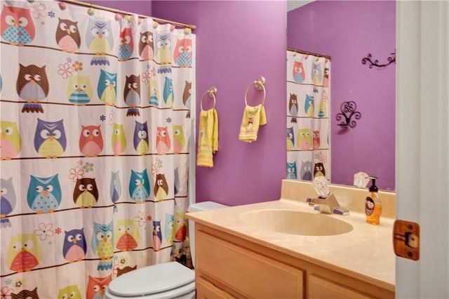 4 Branchwood Ln, Bella Vista, AR 72715 - bathroom with vanity and a shower with shower curtain