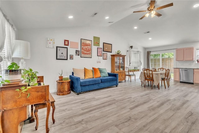 20640 Hillcrest Dr, Springdale, AR 72764 - living area featuring lofted ceiling, ceiling fan, light wood-type flooring, recessed lighting, and baseboards