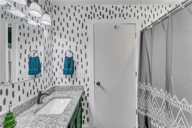 20640 Hillcrest Dr, Springdale, AR 72764 - bathroom featuring vanity and curtained shower