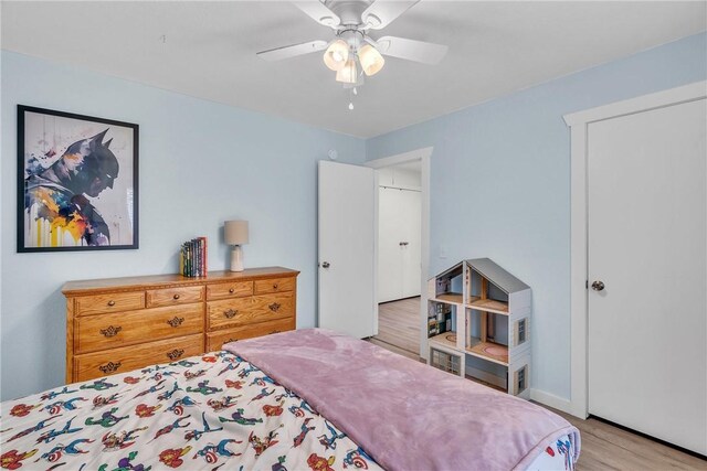 20640 Hillcrest Dr, Springdale, AR 72764 - bedroom featuring light wood-style flooring and ceiling fan