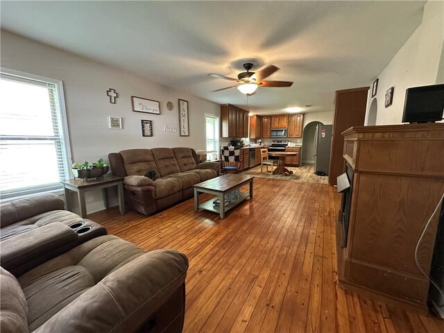 207 Spring St, Marshall, AR 72650