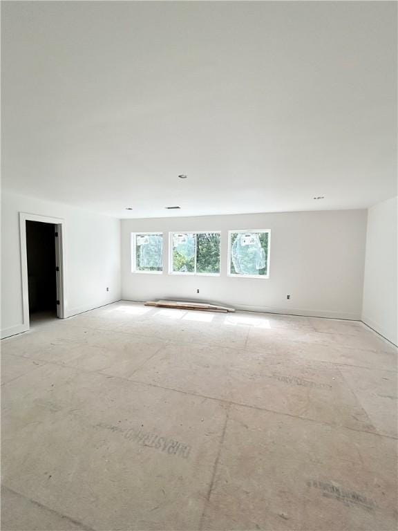 1 Breeghle Ln, Bella Vista, AR 72714 - unfurnished room featuring healthy amount of natural light