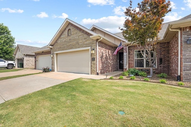 6645 Valley View Rd, Rogers, AR 72758 - ranch-style home featuring a garage, driveway, a front yard, and brick siding
