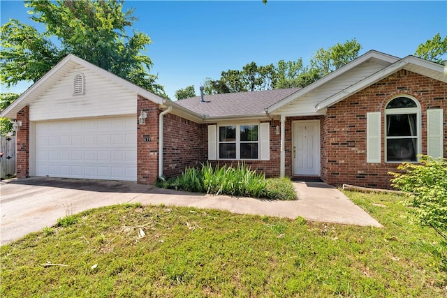 679 Richland Creek Ave, Elkins, AR 72727 - ranch-style house featuring a garage, brick siding, driveway, and a front lawn