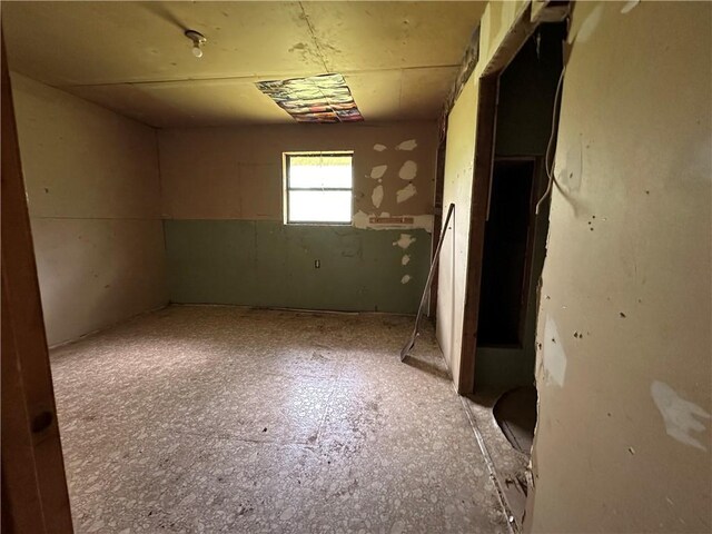 13888 White Oak Ln, Bentonville, AR 72712 - view of spare room