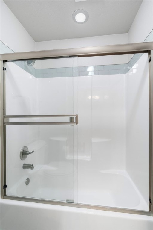 531 Chaparral St, Centerton, AR 72719 - full bath with combined bath / shower with glass door