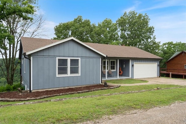 326 Hillcrest Rd, Eureka Springs, AR 72631 - ranch-style home with a shingled roof, driveway, a garage, a front lawn, and covered porch