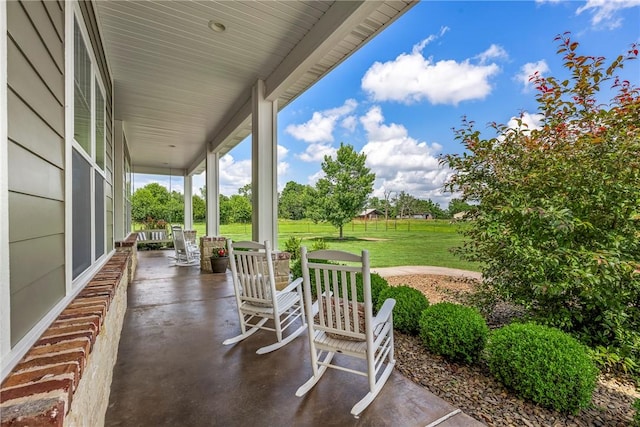 5500 SW Gunstock Rd, Bentonville, AR 72713 - porch featuring a lawn