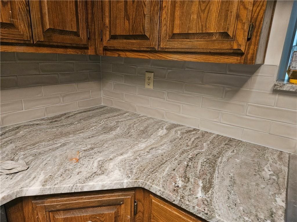 9 Forfar Ln, Bella Vista, AR 72715 - photo 2