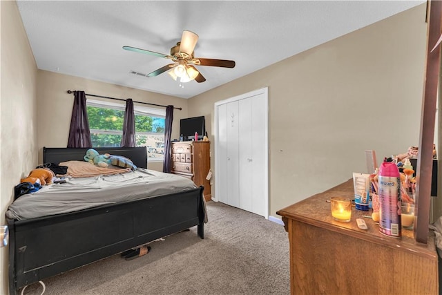 802 Buford St, Springdale, AR 72762 - carpeted bedroom featuring a ceiling fan and a closet