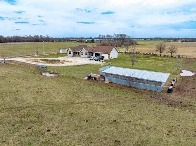 14085 Wallaby Rd, Stark City, MO 64866 - photo 7