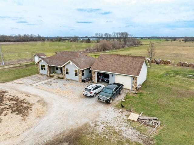 14085 Wallaby Rd, Stark City, MO 64866 - photo 8