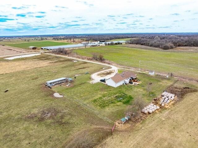 14085 Wallaby Rd, Stark City, MO 64866 - photo 9