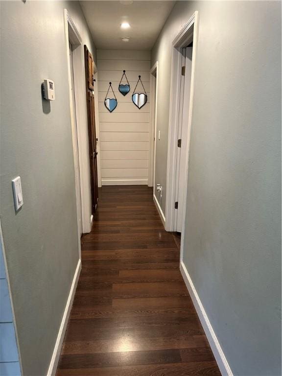 20796 Dawn Hill E Rd, Gentry, AR 72734 - hallway featuring dark wood-type flooring and baseboards