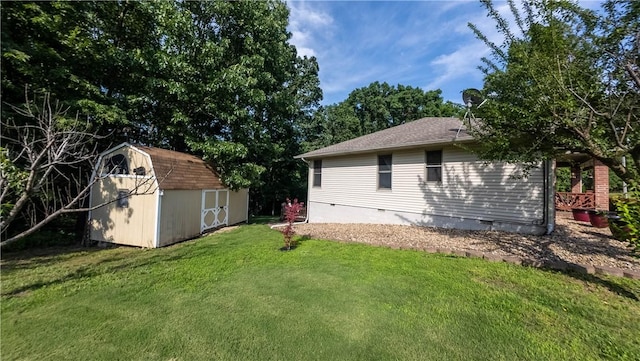 5 Coatbridge Ln, Bella Vista, AR 72715 - view of green lawn featuring a storage shed