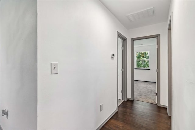 17707 12th Hwy, Rogers, AR 72756 - corridor featuring dark wood finished floors and baseboards