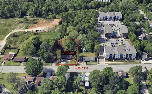 715 W 15th St, Fayetteville, AR 72701 - aerial view of property and surrounding area featuring property parcel outlined