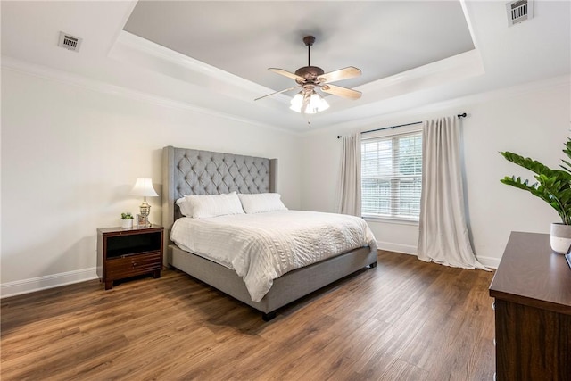 793 Buckhead Ave, Springdale, AR 72764 - bedroom with a tray ceiling, wood finished floors, ornamental molding, and ceiling fan