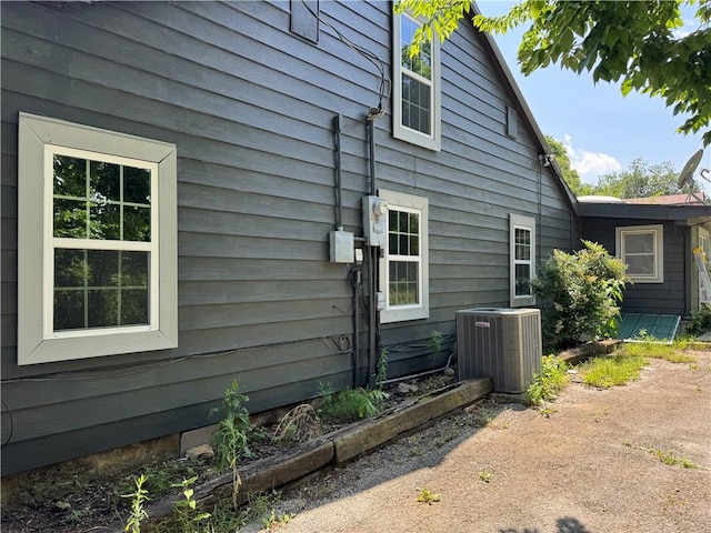 7792 Bubbling Springs Rd, Harrison, AR 72601 - view of home's exterior with a cooling unit