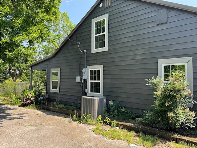 7792 Bubbling Springs Rd, Harrison, AR 72601 - view of home's exterior featuring a cooling unit