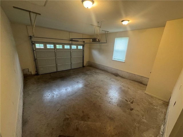 1010 Tori Ln, Beebe, AR 72012 - garage with baseboards