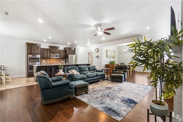 4407 W Meadow Oaks Dr, Rogers, AR 72758 - photo 8