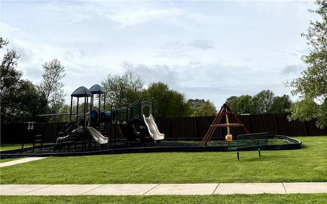 825 Bellagiola, Tontitown, AR 72762 - view of community play area