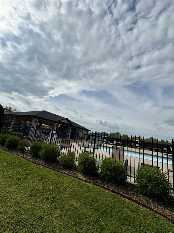 825 Bellagiola, Tontitown, AR 72762 - view of community pool