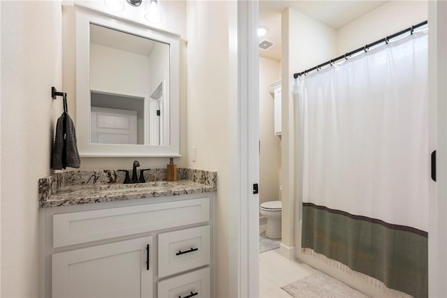 320 Bequette Ln, Centerton, AR 72719 - full bathroom featuring vanity and a shower with curtain