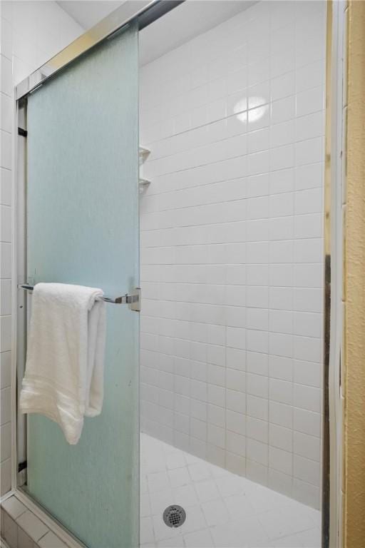 2511 Purdue Cir, Bentonville, AR 72712 - bathroom featuring a shower stall