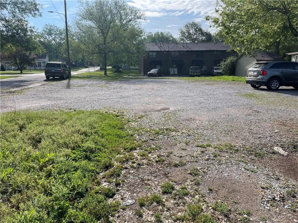 N Maxwell St, Siloam Springs, AR 72761